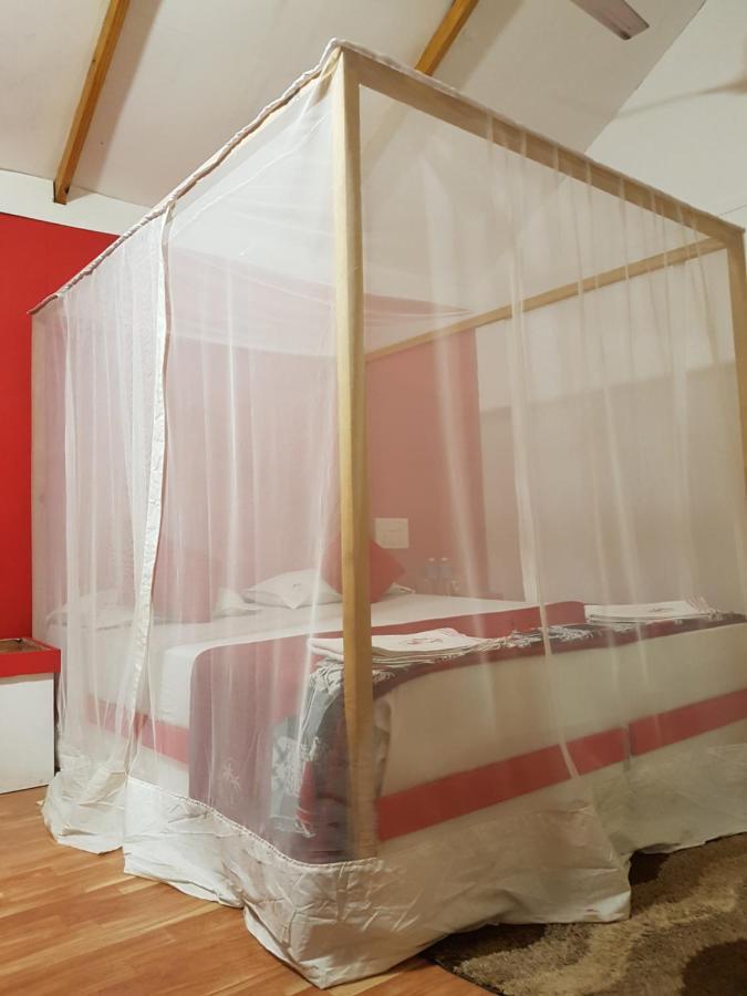 Hôtel Clara'S Huts à Palolem Extérieur photo